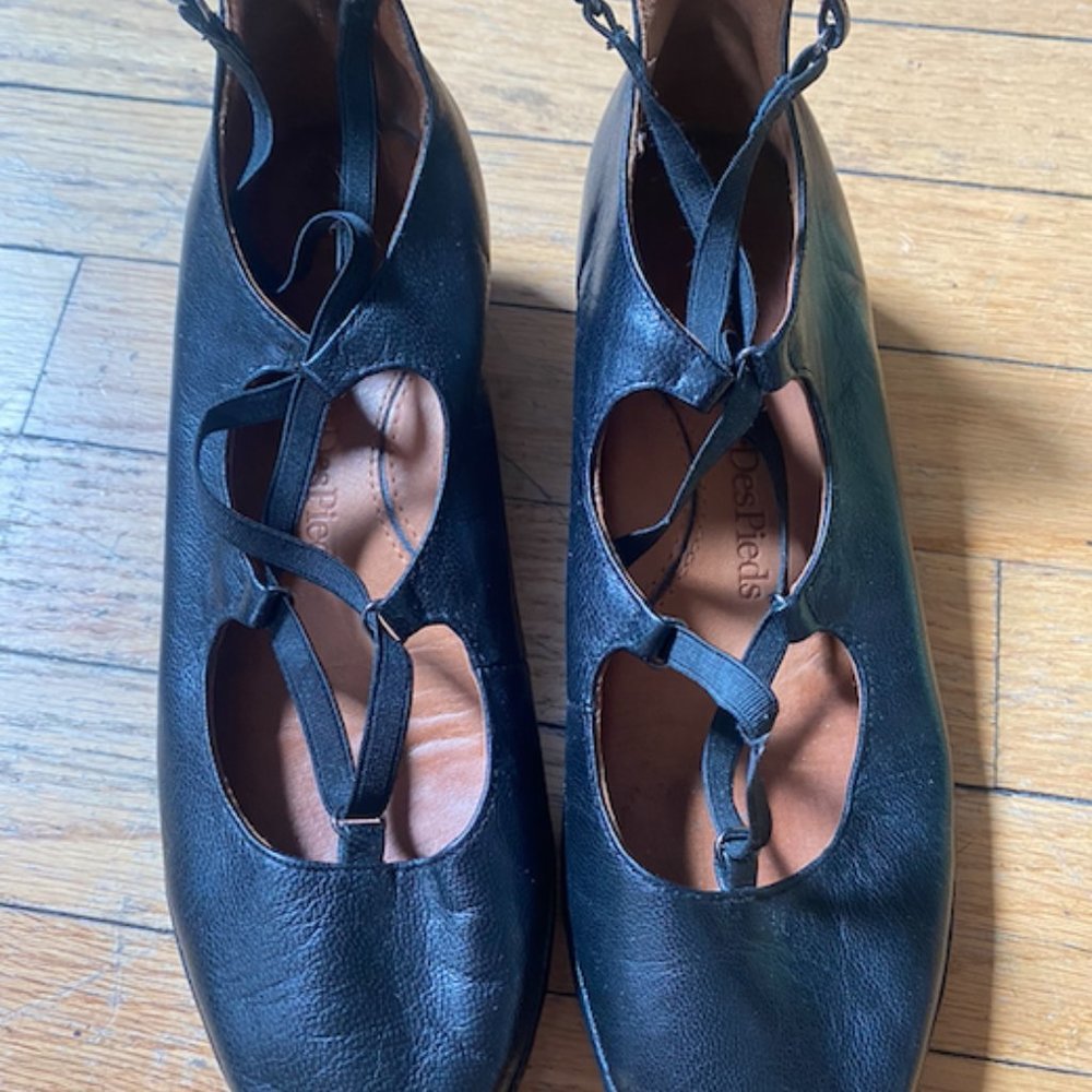 L'amour des Pieds Black Leather Benham Lace Up Wedge Heel Shoes